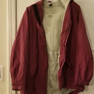 L.l. bean stowaway rain jacket